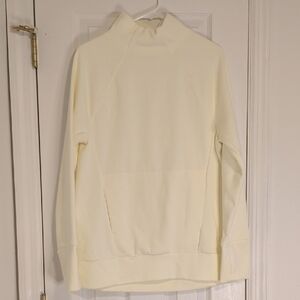 Fabletics Women’s Pullover Sweatshirt Mock Neck Cream Athleisure Activewear